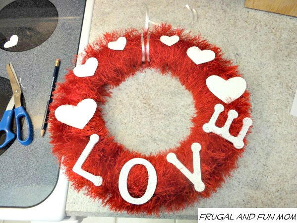 Valentines-Day-Wreath-Love-and-Hearts-Fun-Fur 1
